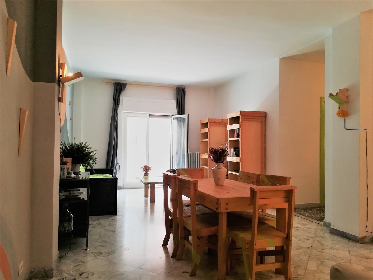 Wood Experience Hotel Bari Bagian luar foto