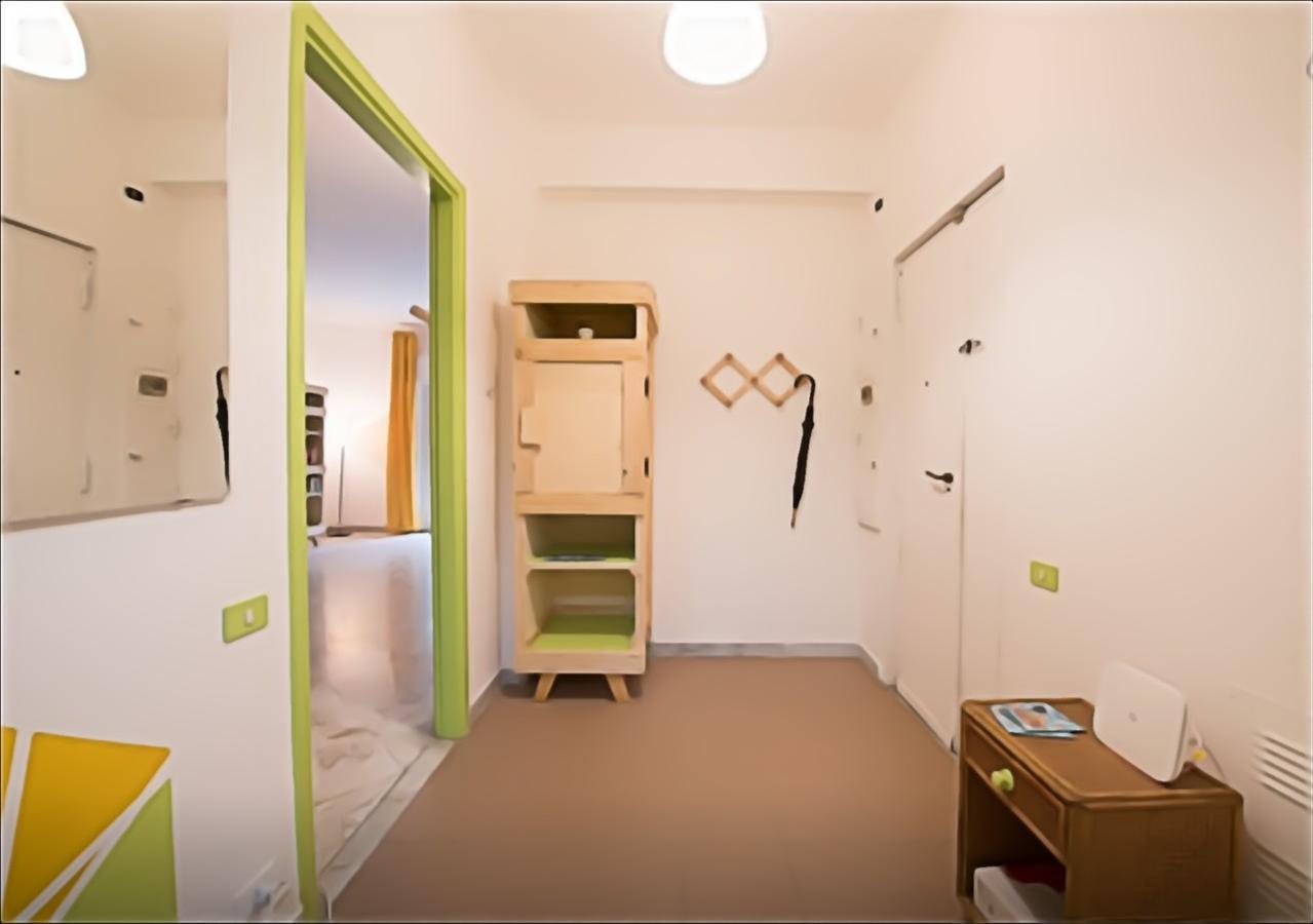 Wood Experience Hotel Bari Bagian luar foto